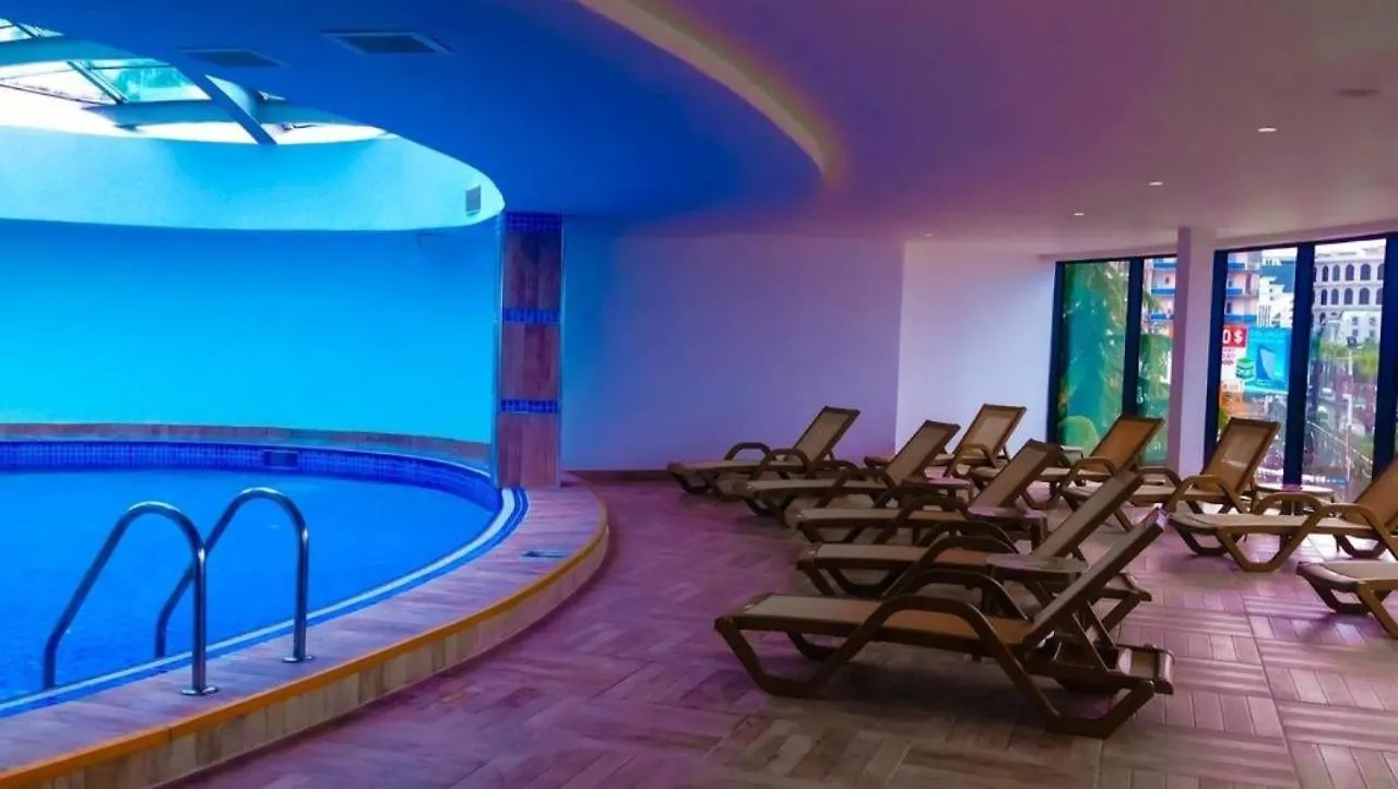 Batumi Orbi City 5*,